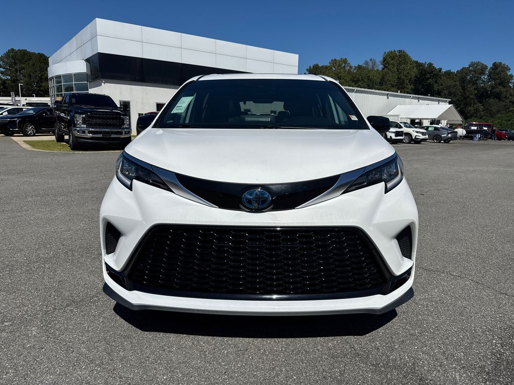 2023 Toyota Sienna XSE photo 8
