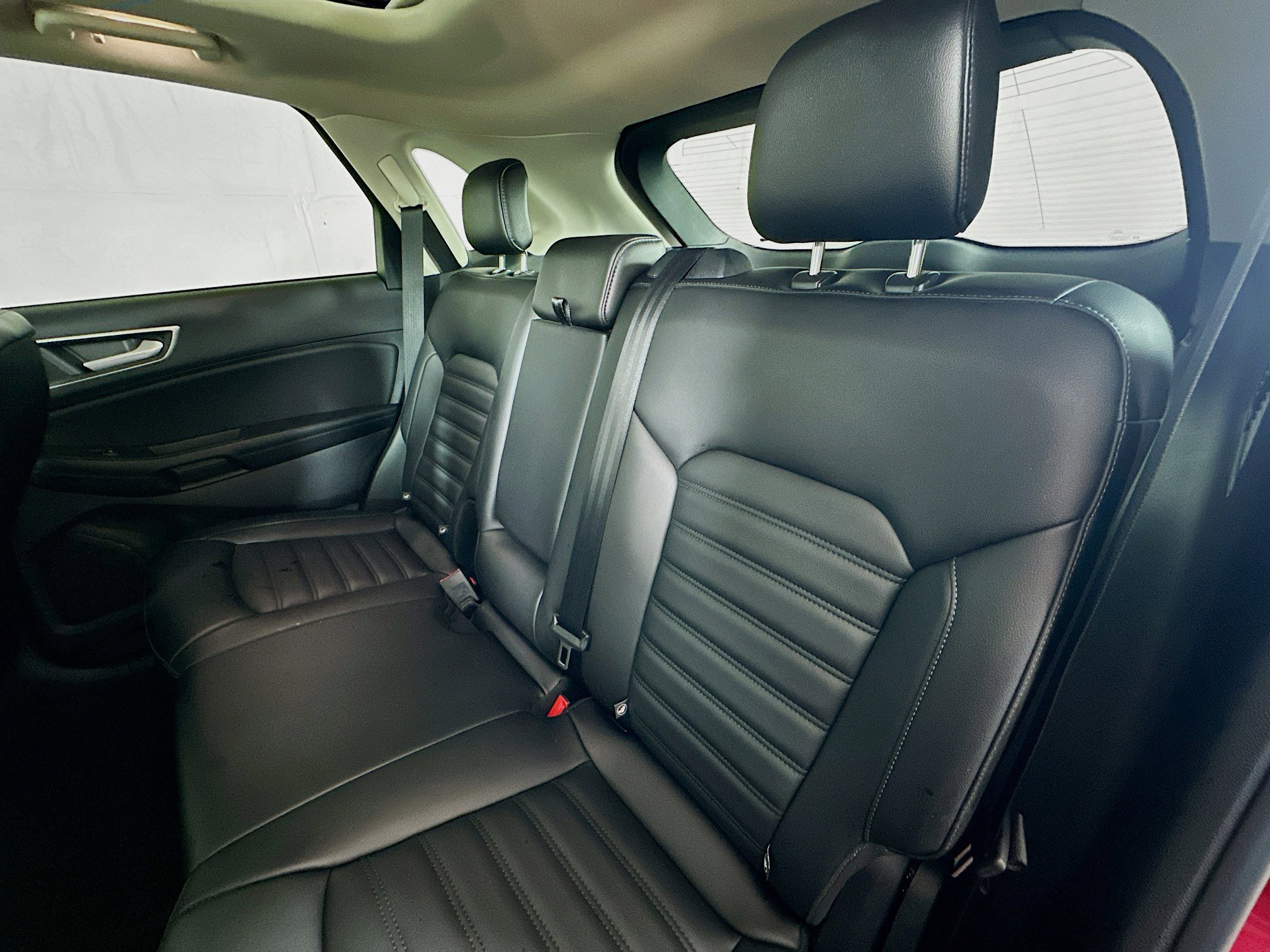 2021 Ford Edge SEL photo 20