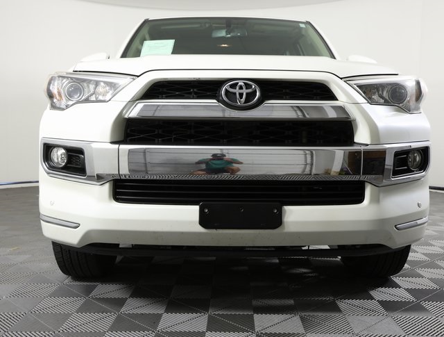 2018 Toyota 4Runner Limited photo 2
