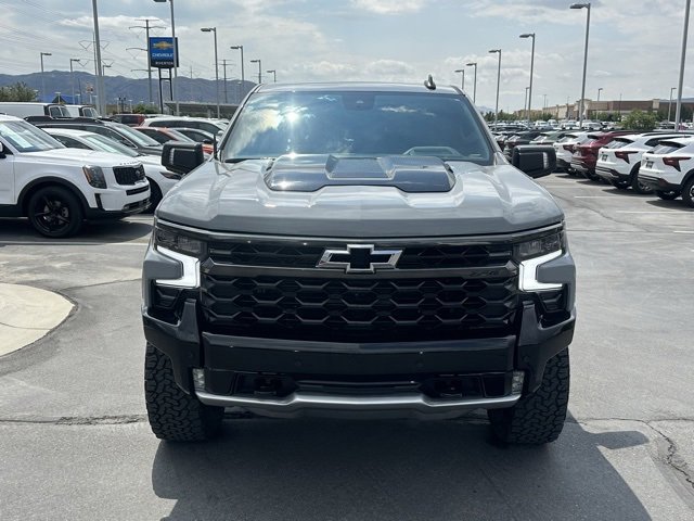 2025 Chevrolet Silverado 1500 ZR2 photo 3