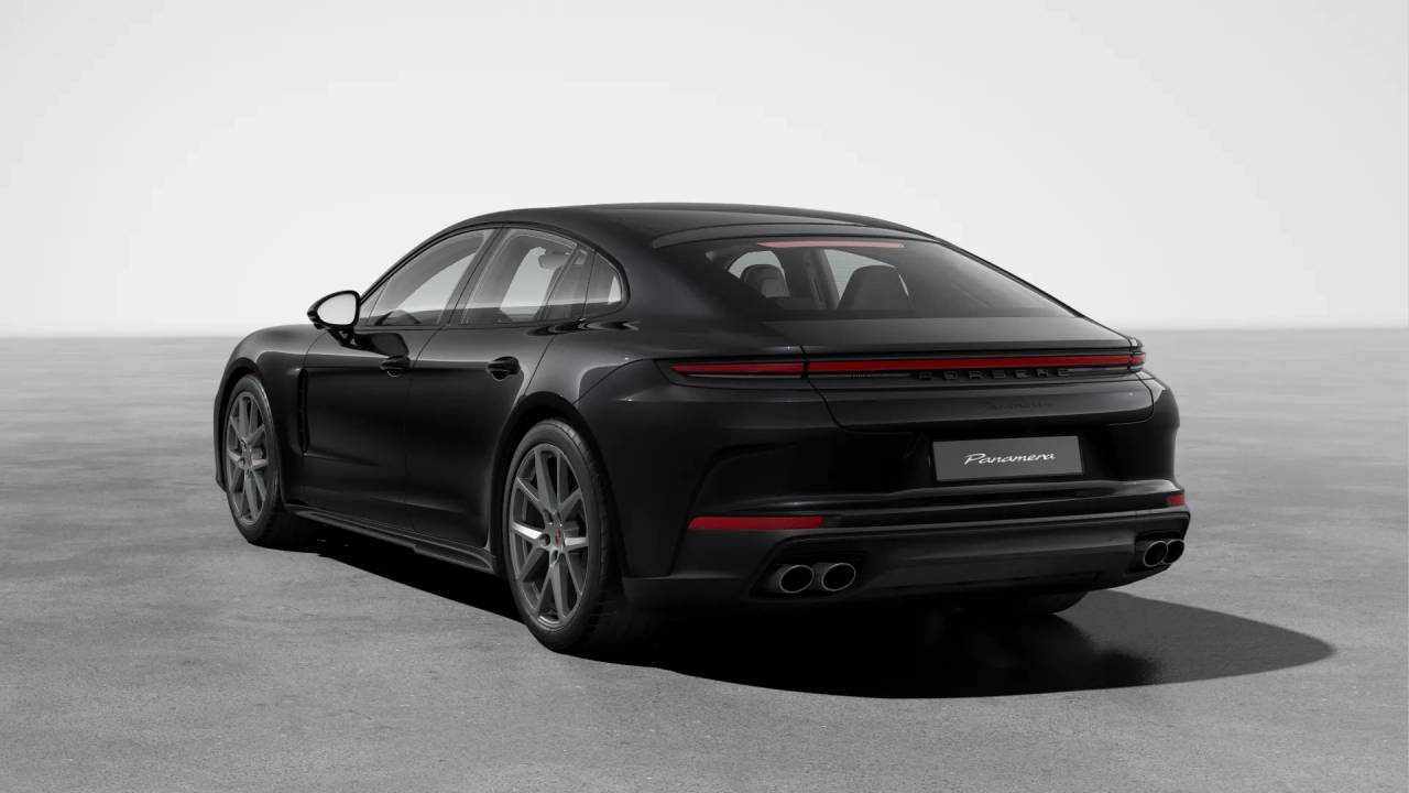 2025 Porsche Panamera 4 photo 3