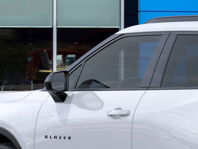 2025 Chevrolet Blazer 2LT photo 12
