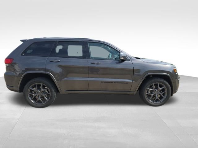 2021 Jeep Grand Cherokee Anniversary Edition photo 5