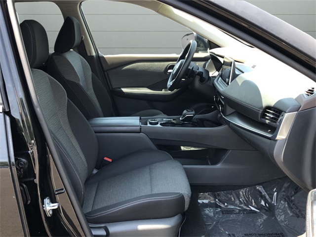 2023 Nissan Rogue SV photo 24