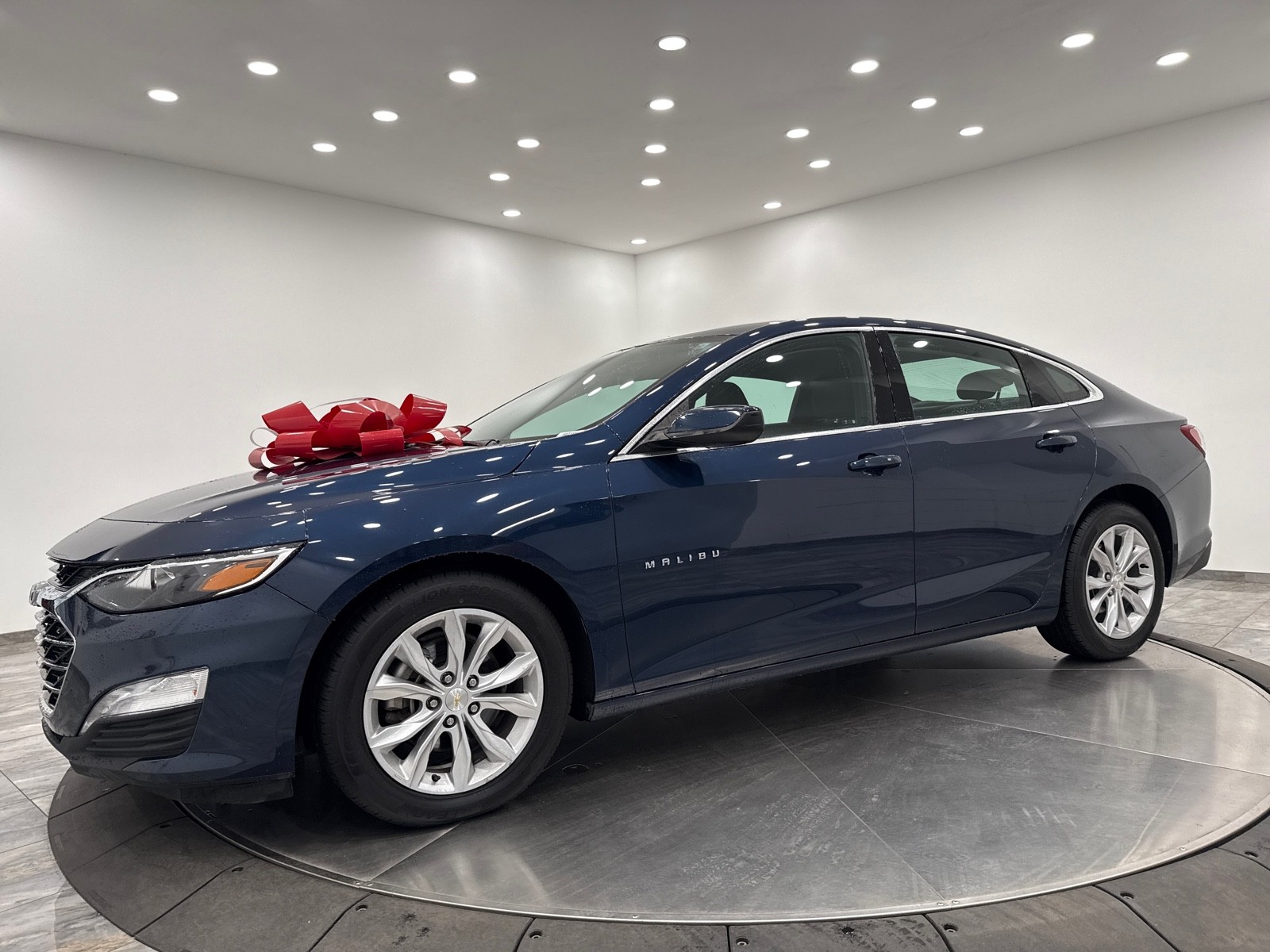 2022 Chevrolet Malibu 1LT photo 3