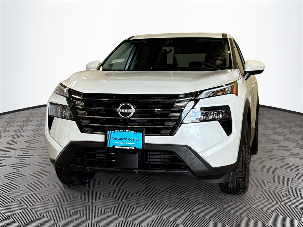 2026 Nissan Rogue SV's photo