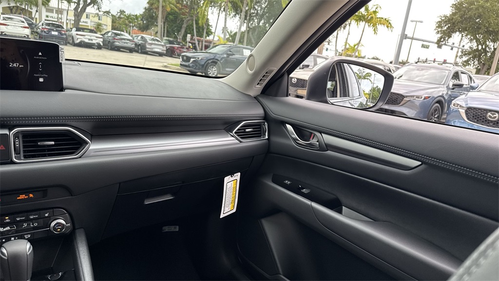 2025 Mazda CX-5 2.5 S Preferred photo 11