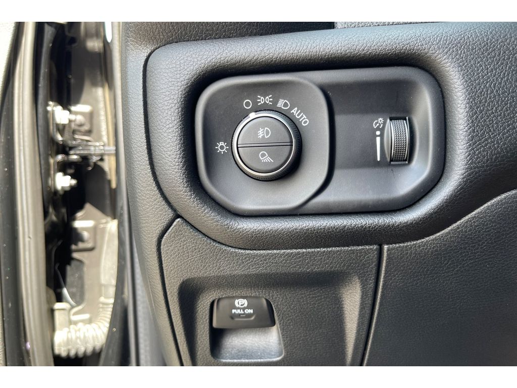 2023 Ram 1500 Big Horn photo 29