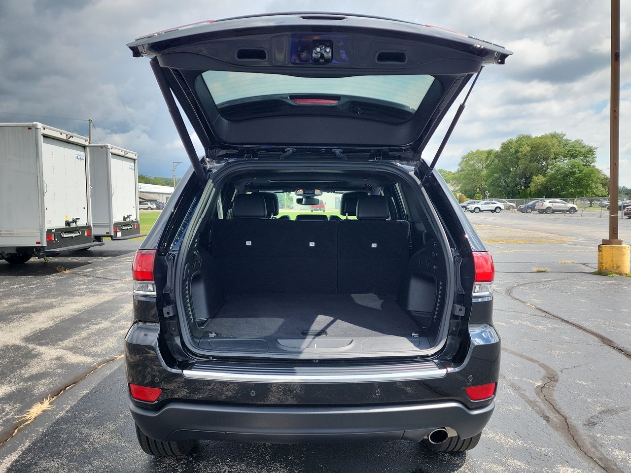 2022 Jeep Cherokee Limited photo 21