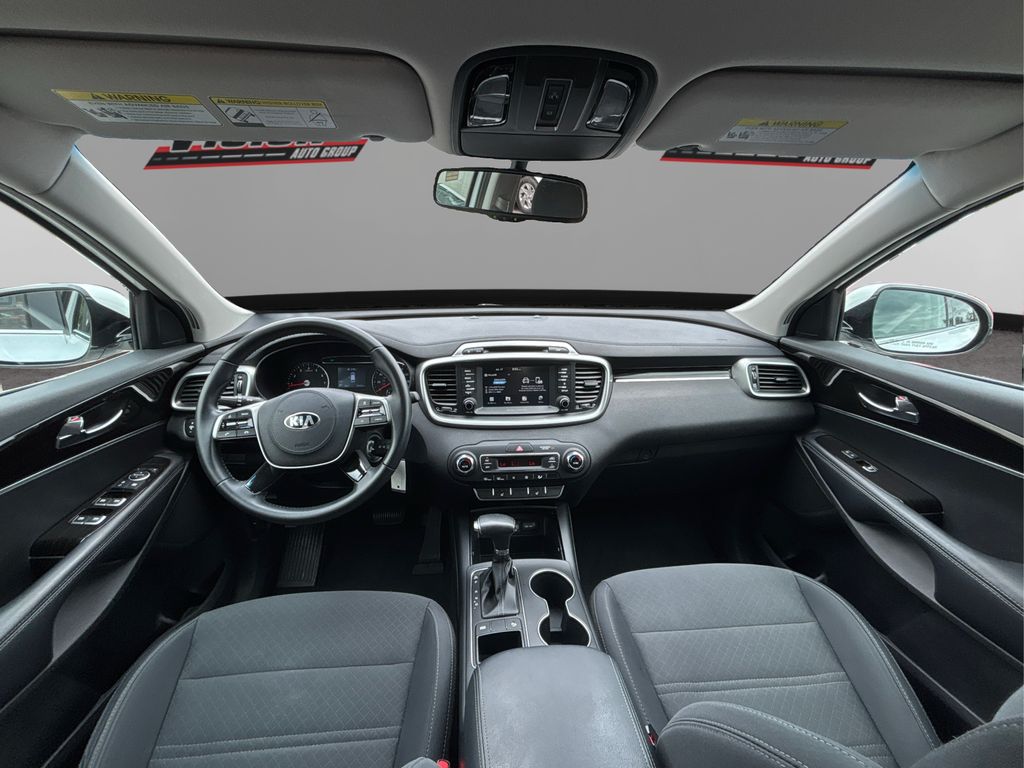 2019 Kia Sorento LX photo 23