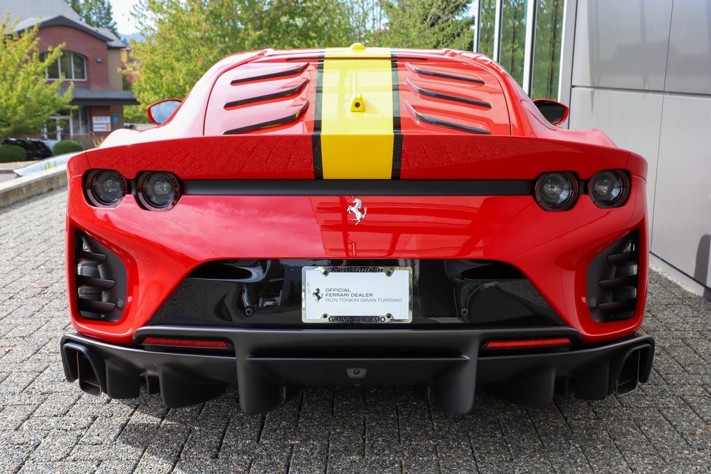 2023 Ferrari 812 Competizione photo 48