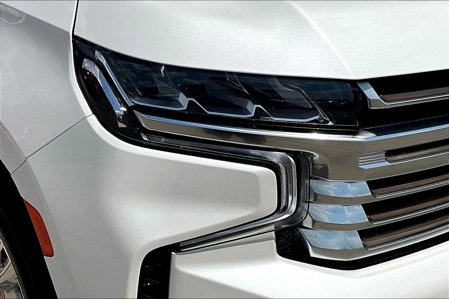 2023 Chevrolet Suburban High Country photo 26