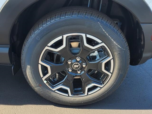 2025 Ford Bronco Sport Outer Banks photo 5