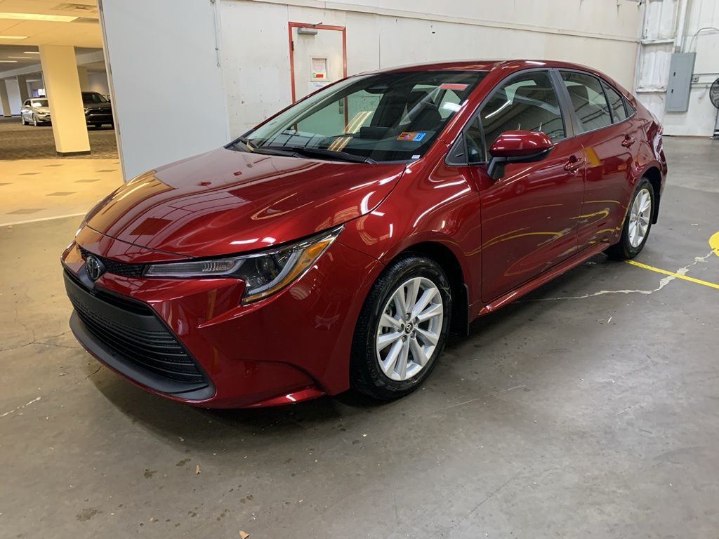 2026 Toyota Corolla LE's photo