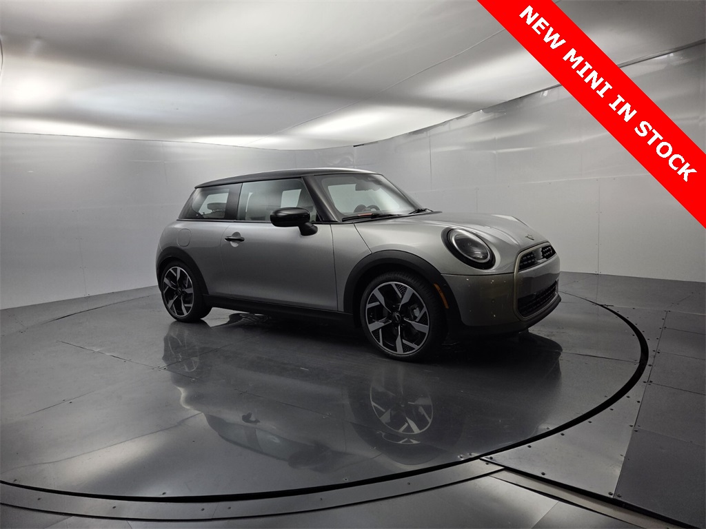 2026 MINI Hardtop 2 Door S's photo