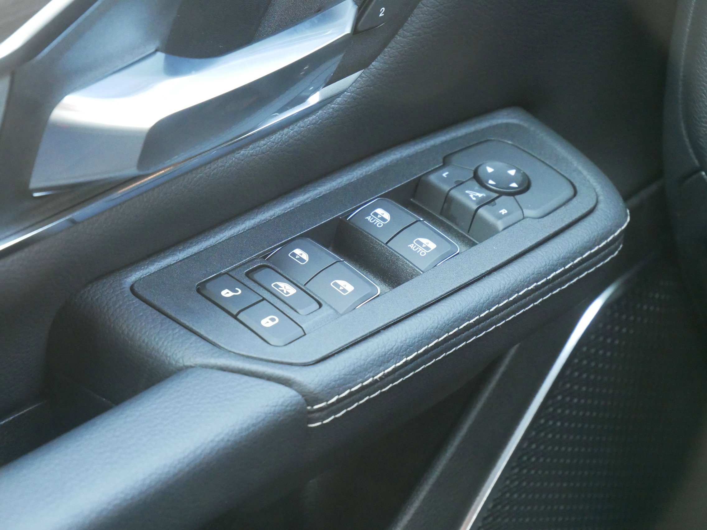 2025 Ram 1500 Laramie photo 10