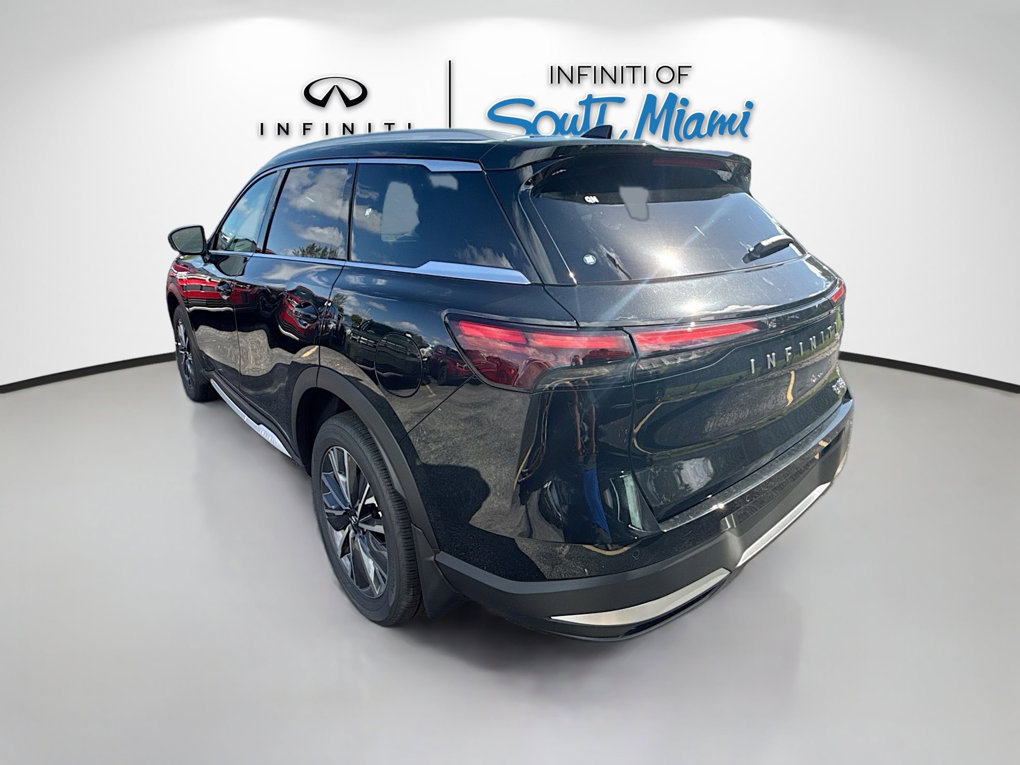 2026 Infiniti QX60 Luxe photo 4