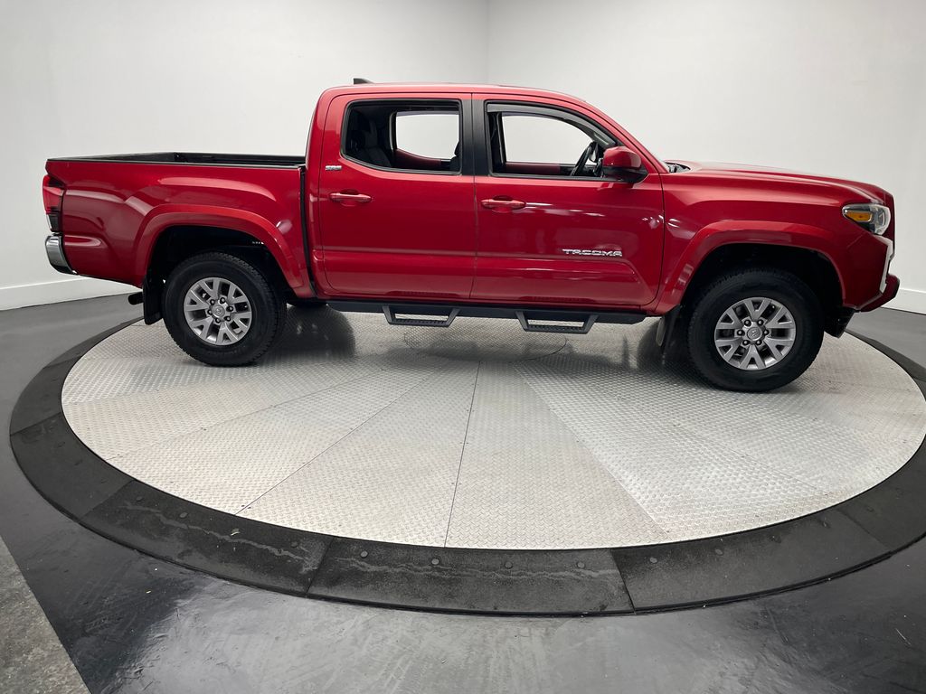 2019 Toyota Tacoma SR5 V6 photo 4