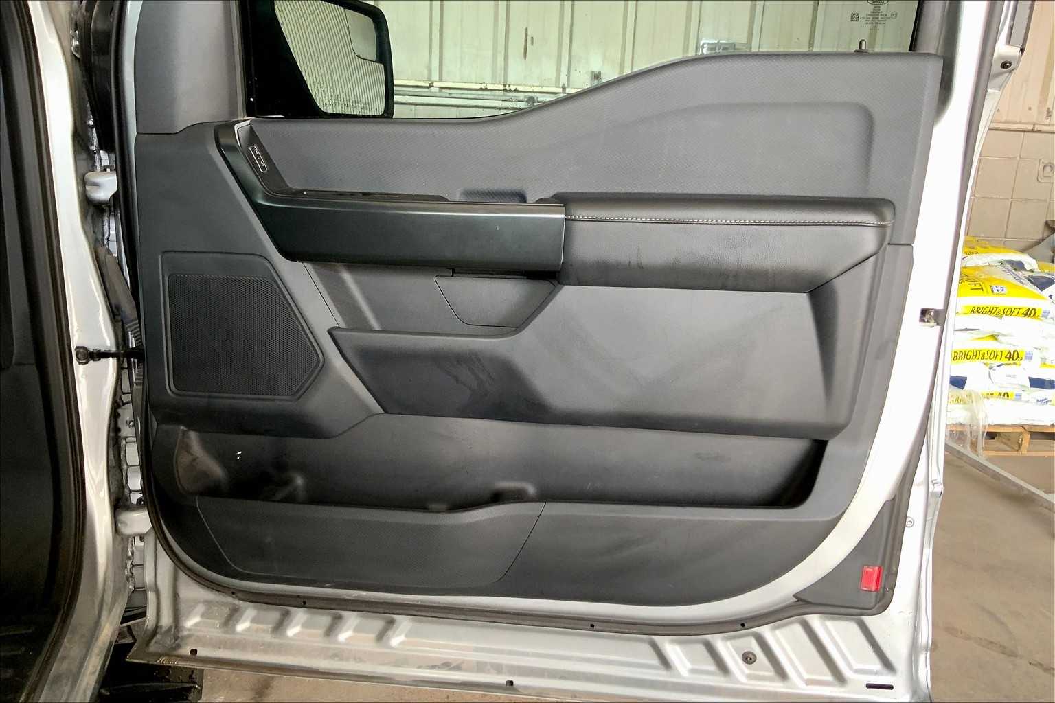 2023 Ford F-150 XL photo 21