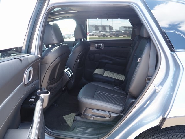 2025 Kia Sorento X-Line SX Prestige photo 4