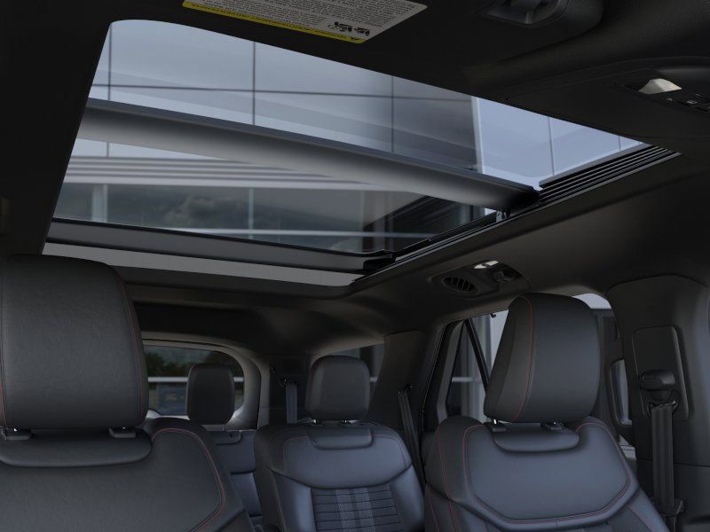 2025 Ford Explorer ST-Line photo 21