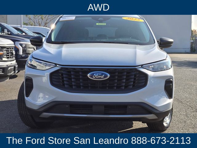 2025 Ford Escape Active photo 2