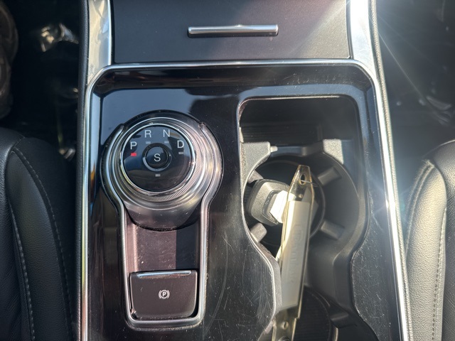 2019 Ford Edge Titanium photo 17