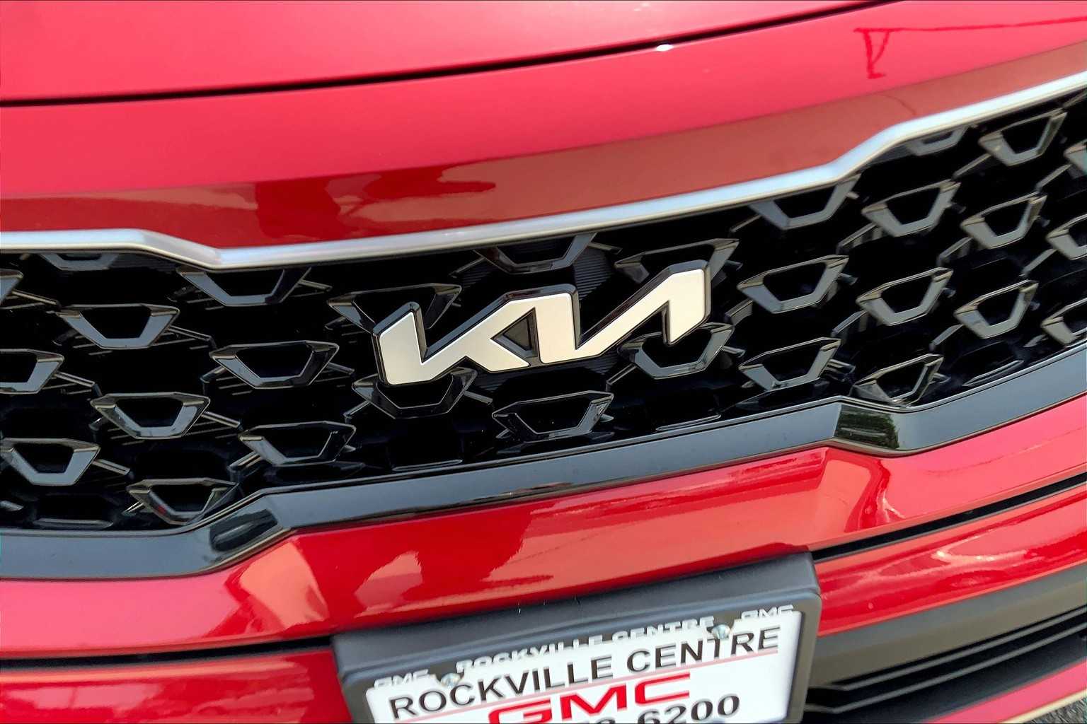 2022 Kia Sorento Hybrid S photo 28