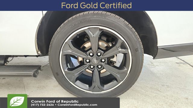 2024 Ford Expedition Limited's photo