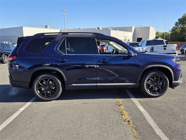 2025 Honda Pilot Touring photo 2
