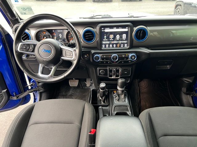 2020 Jeep Wrangler Unlimited Sahara photo 4