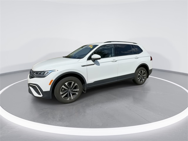 2022 Volkswagen Tiguan S photo 3