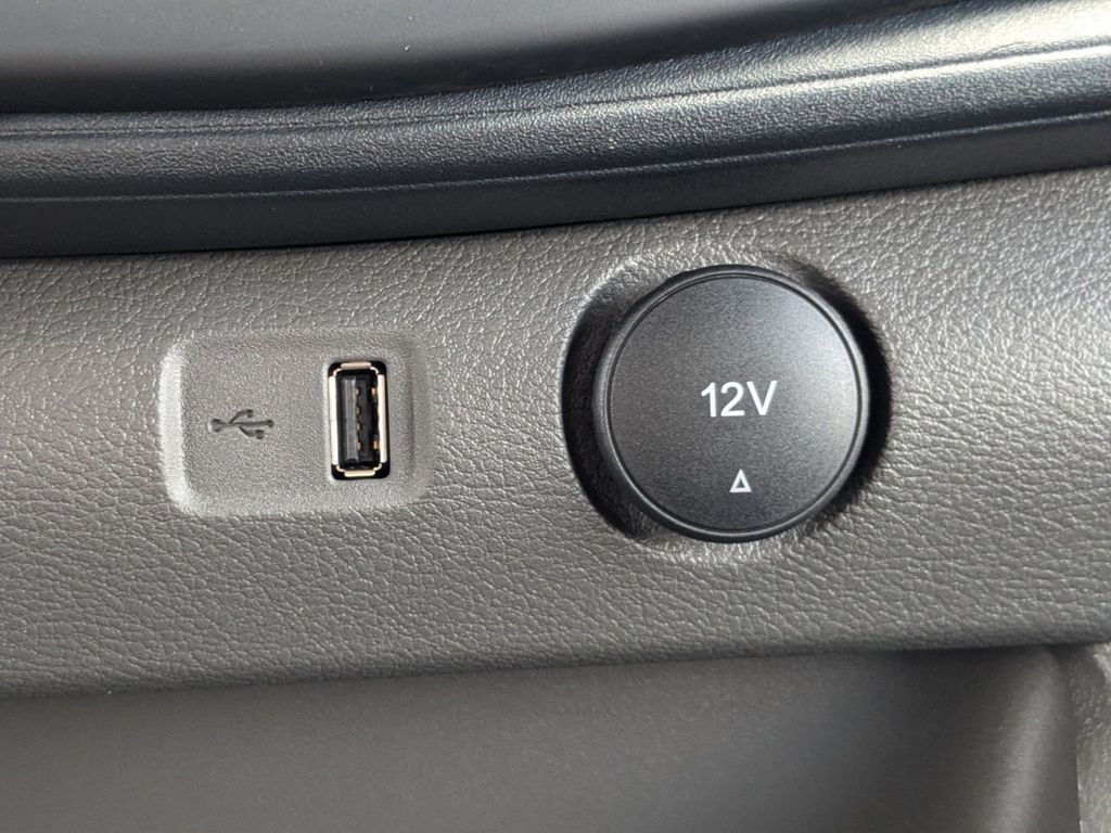 2025 Ford Transit photo 21