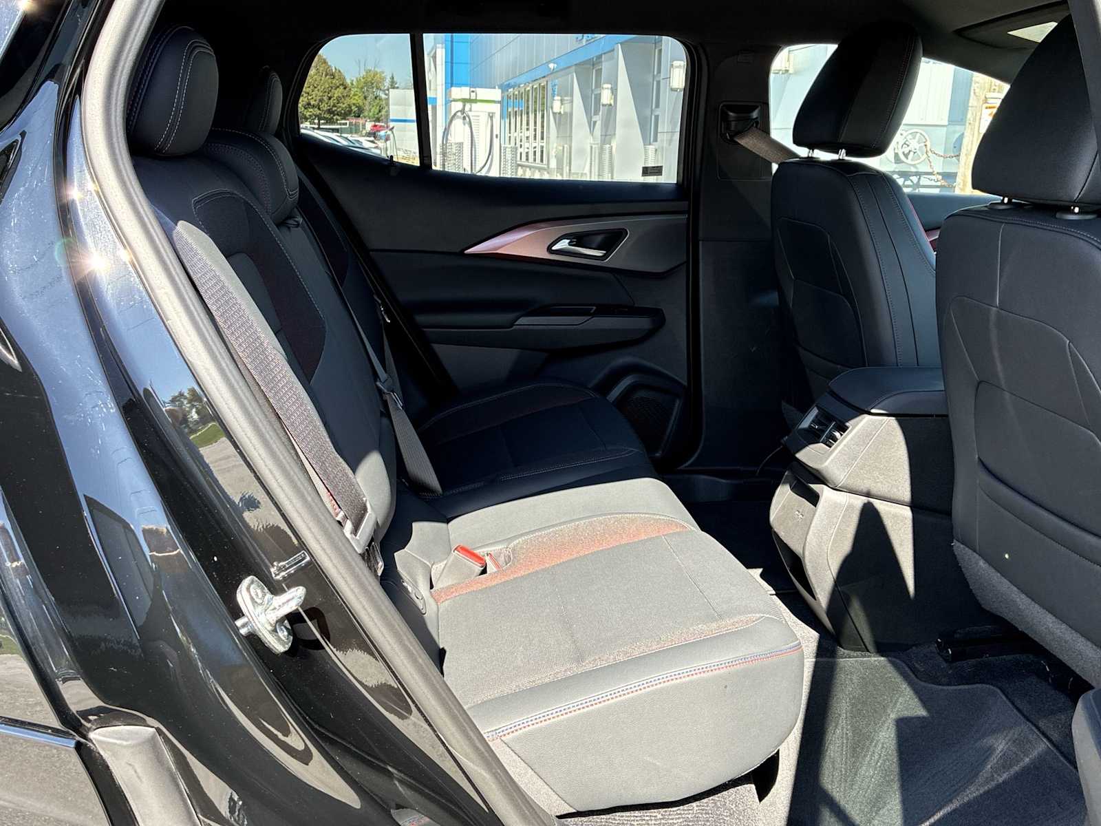 2024 Chevrolet Equinox EV 3RS photo 24