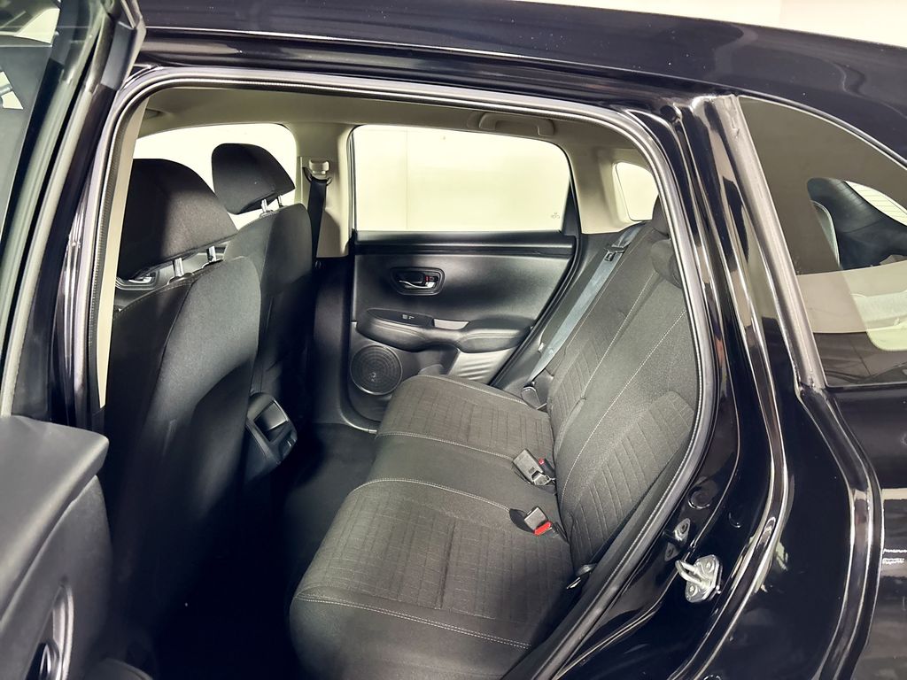 2023 Honda HR-V LX photo 16
