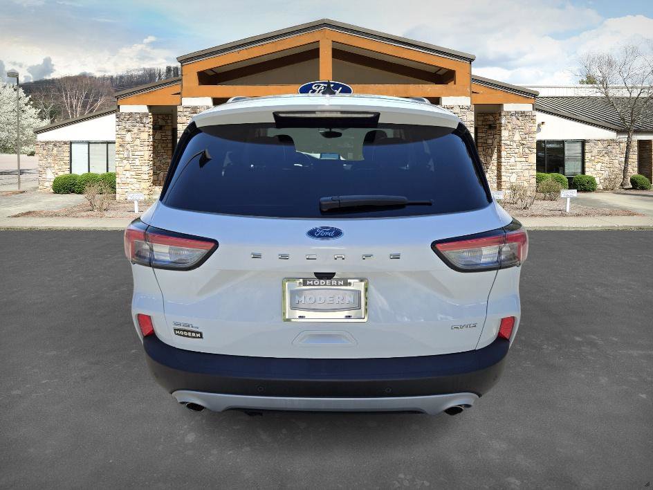 2022 Ford Escape SEL photo 4