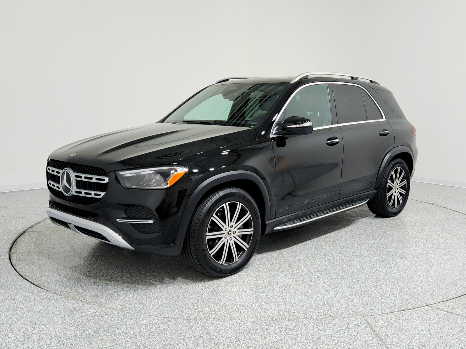 2025 Mercedes Benz GLE 350 4MATIC photo 2