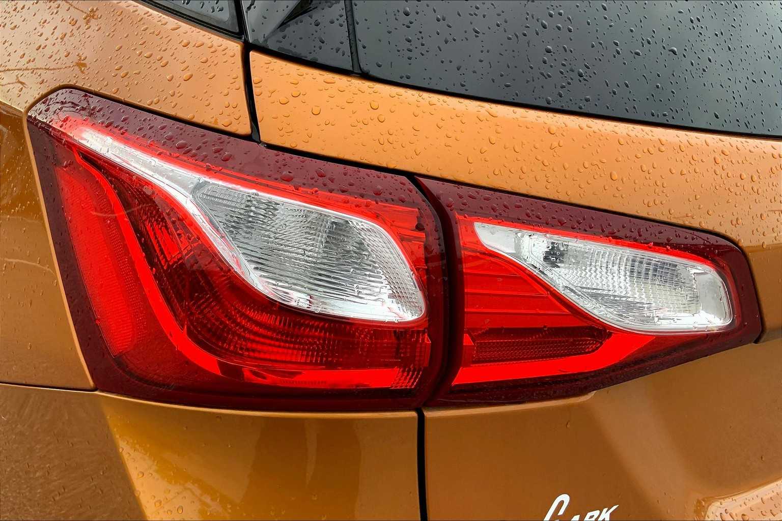2018 Chevrolet Equinox LT photo 24