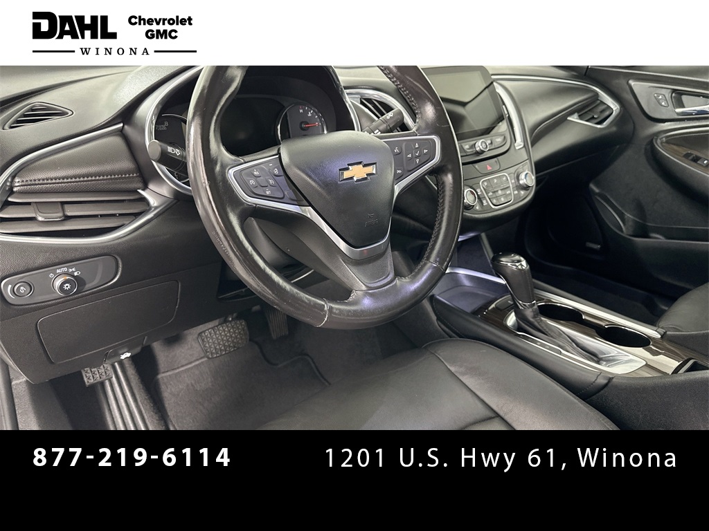 Used 2020 Chevrolet Malibu Premier with VIN 1G1ZE5SX5LF033957 for sale in Winona, MN