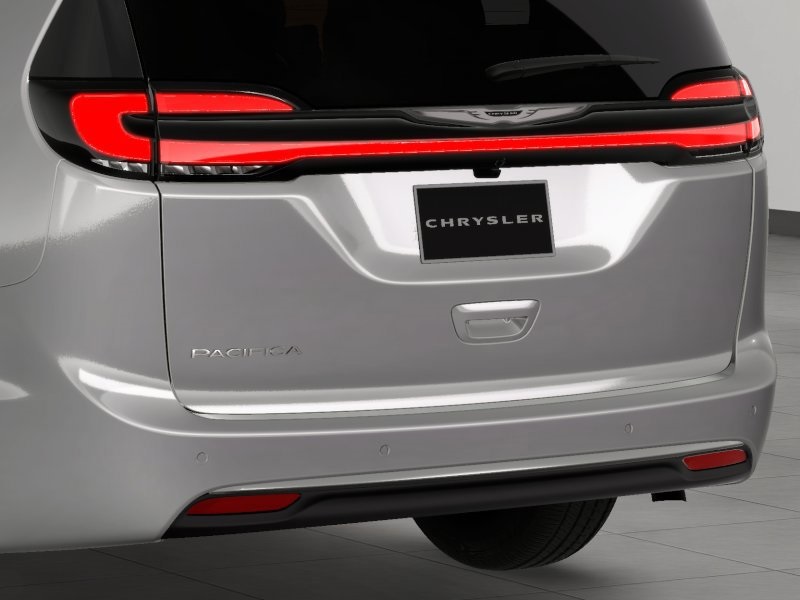 2026 Chrysler Pacifica photo 16
