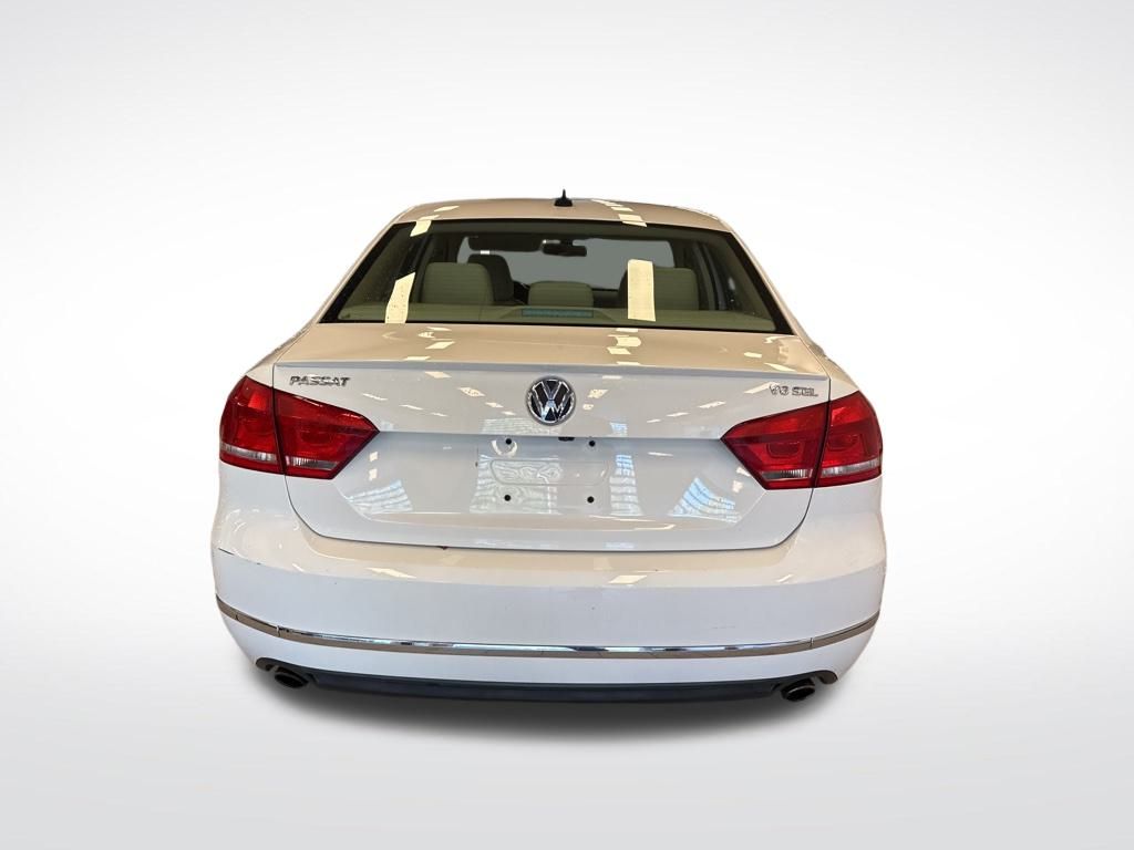 2014 Volkswagen Passat V6 SEL Premium photo 9