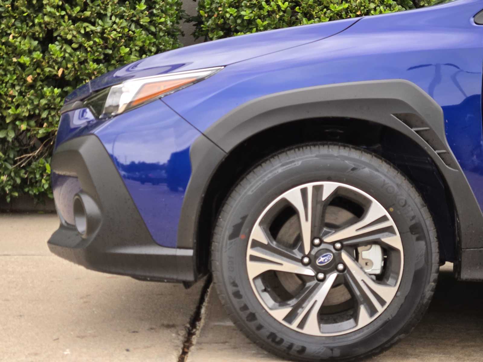 2025 Subaru Crosstrek Premium photo 2