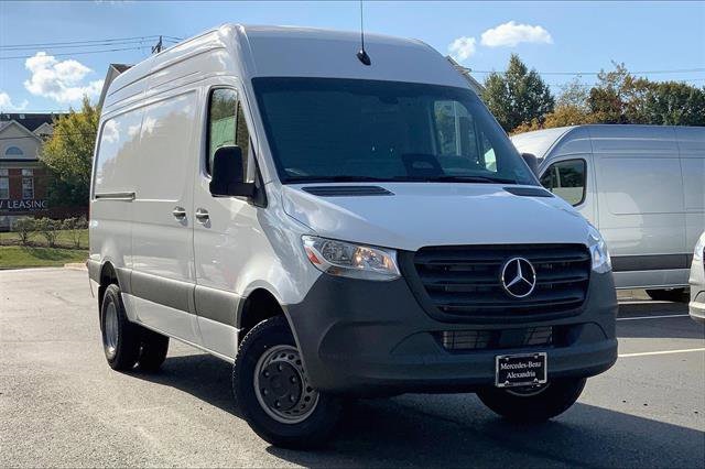 2026 Mercedes-Benz Sprinter Cargo Van Base's photo