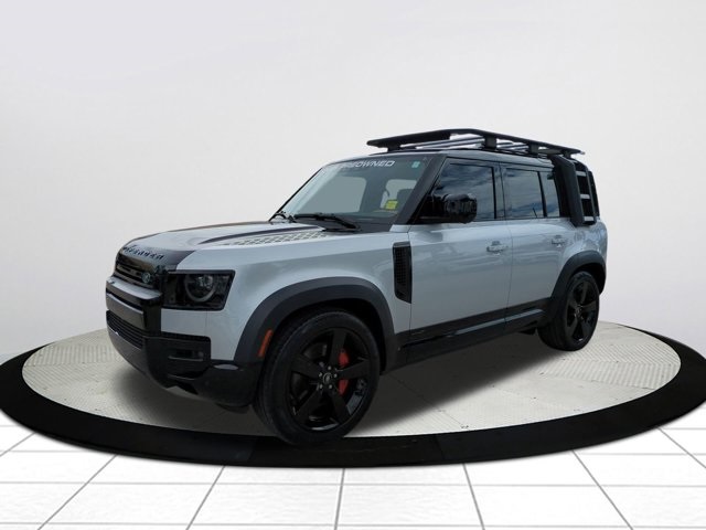 2023 Land Rover Defender 110 photo 6