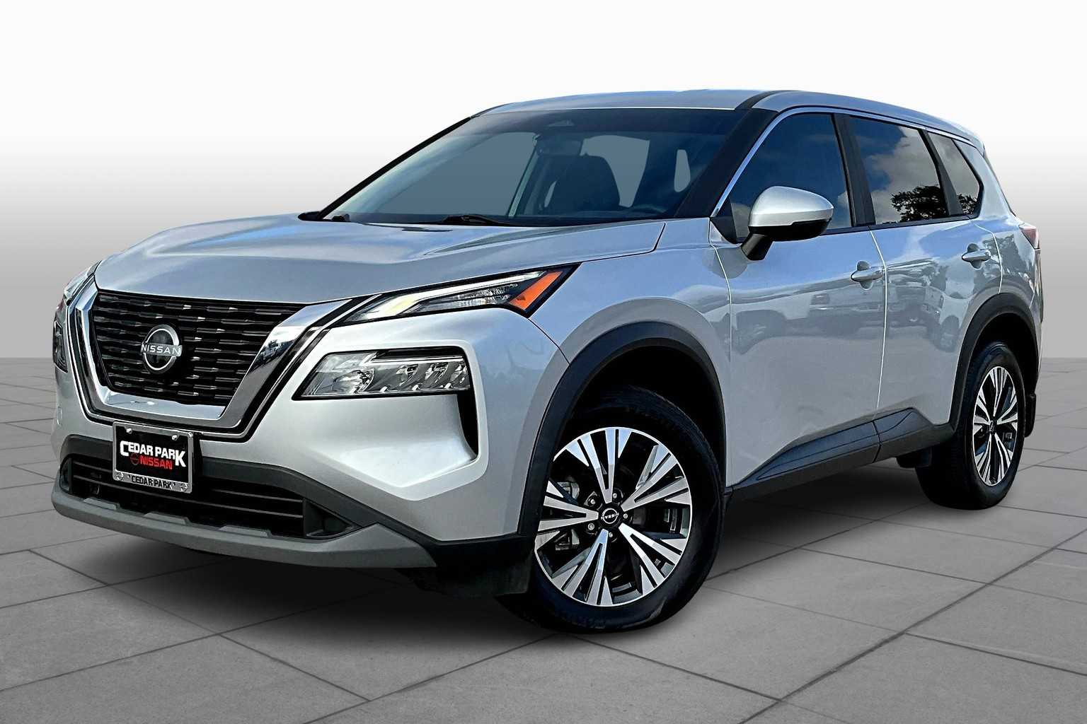 2023 Nissan Rogue SV photo 2