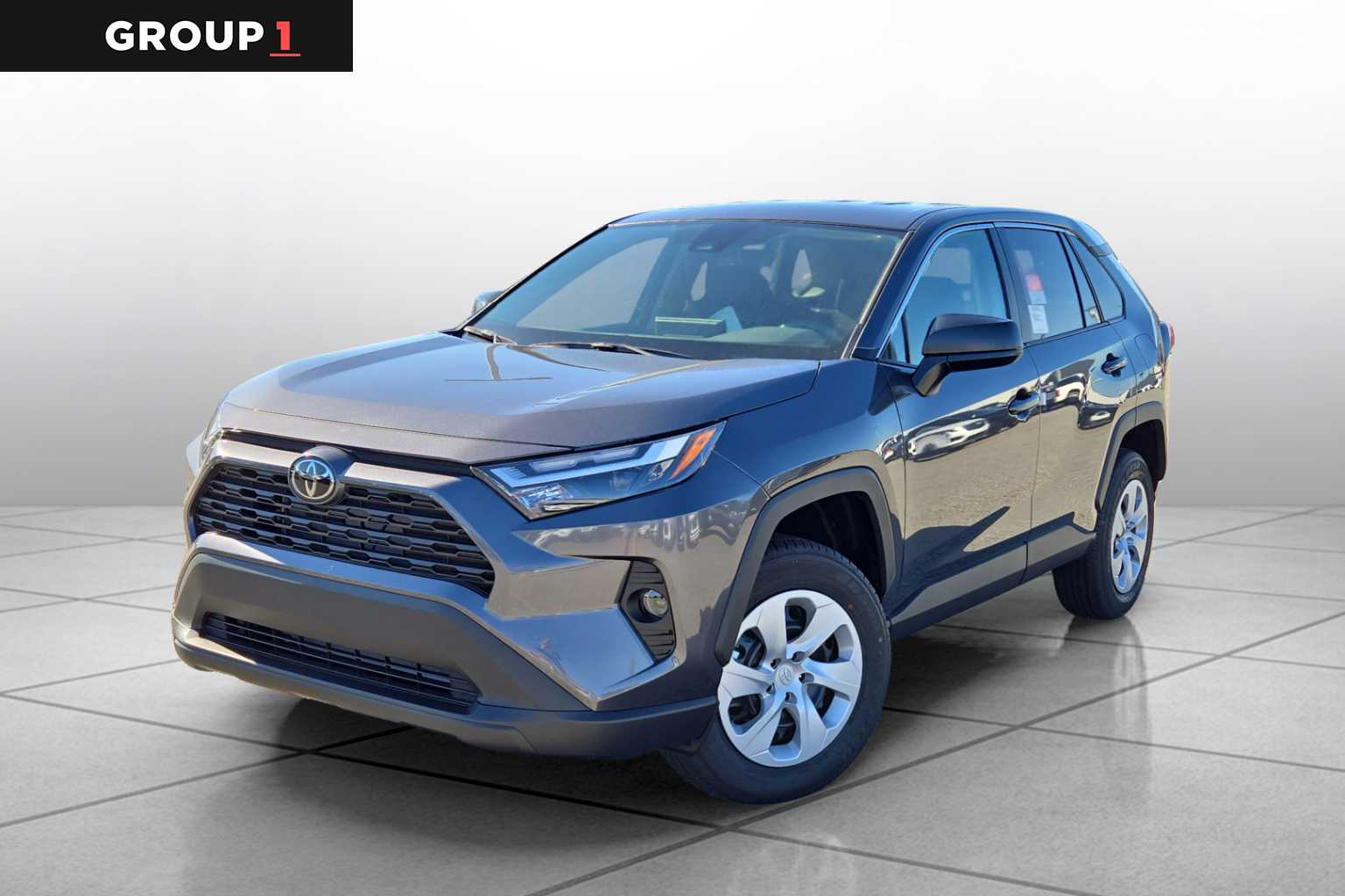 2025 Toyota RAV4 LE's photo