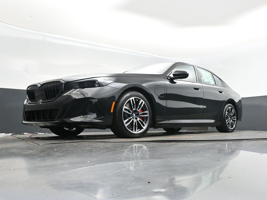 2026 Bmw 550e xDrive photo 35