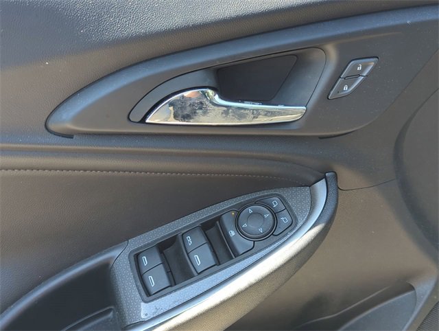 2022 Chevrolet Malibu 1LT photo 13