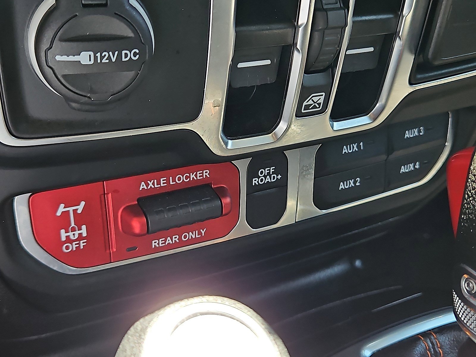 2023 Jeep Gladiator Mojave photo 35