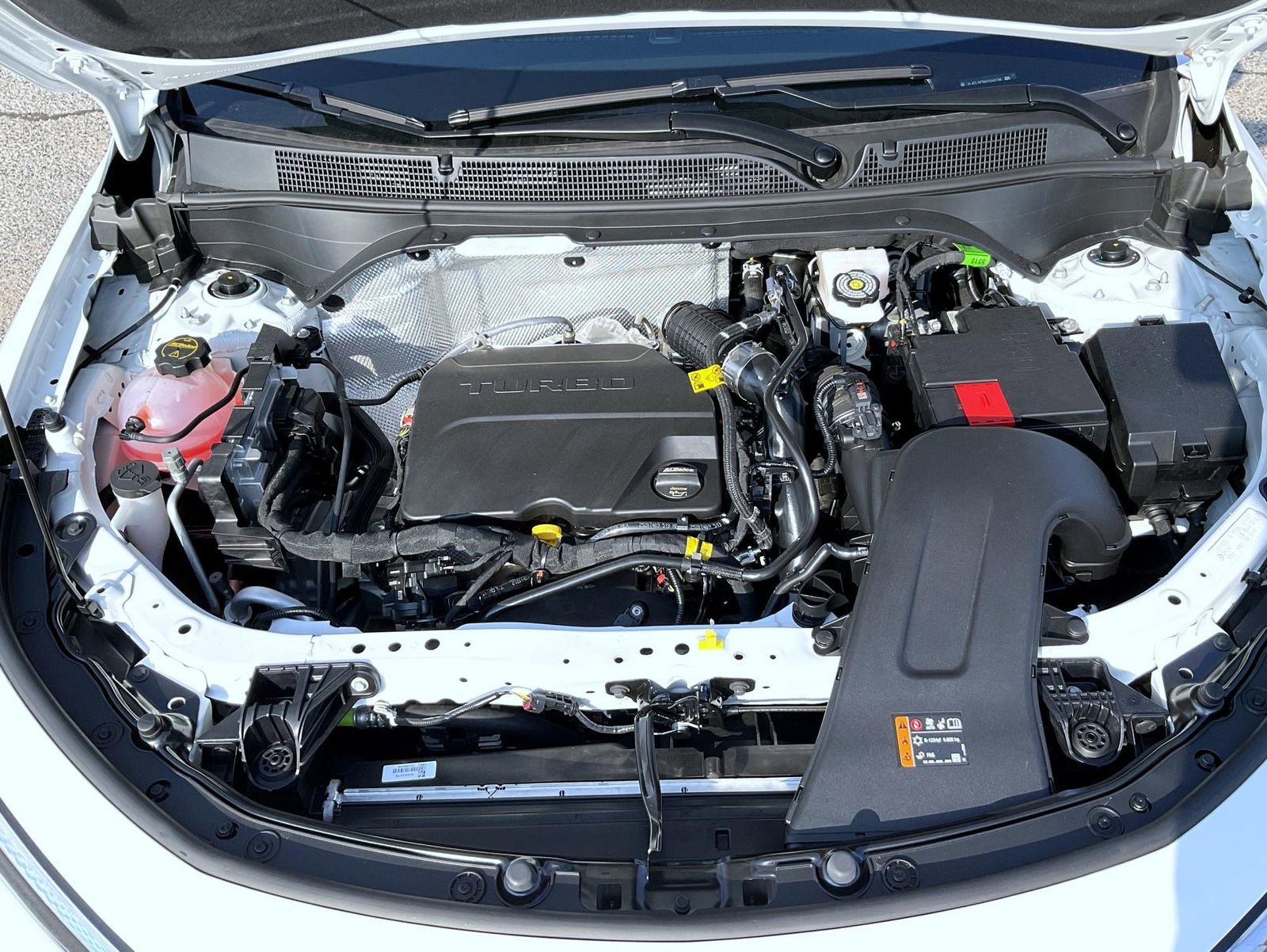 2025 Buick Envista ST photo 23